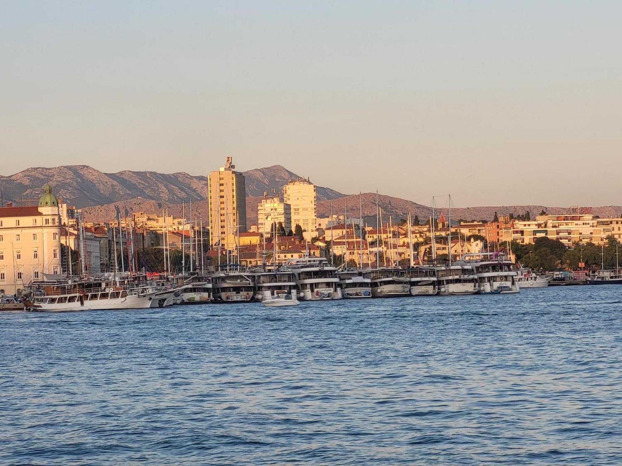 Apartment Sunshine- Center Of Split Ngoại thất bức ảnh